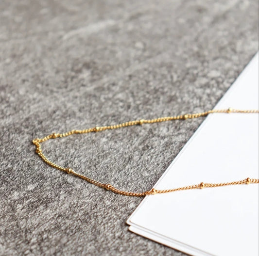 Collier Chaîne Fine Perlé Acier Inoxydable Doré PVD Or 18K — Brume Perlé