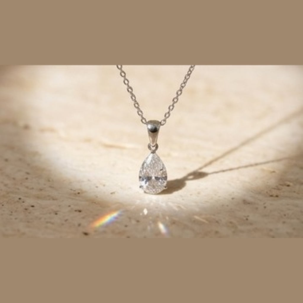 Collier Goutte Zirconium Argent — Détail Pendentif